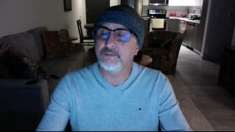 QS - INDEPENDENT MODEL online show from December 27, 2024, 7:08 am