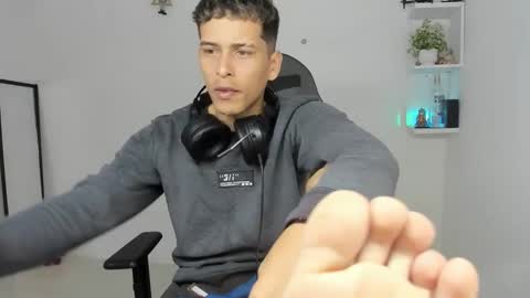 latinoalpha73 online show from February 11, 2026, 2:00 pm