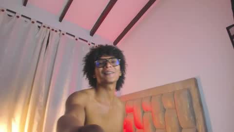 latinodark online show from February 8, 2026, 3:43 am