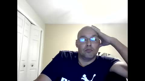 Snapshot of latinoinfla chatting on December 26, 2024, 12:46 am latinoinfla online show from December 26, 2024, 12:46 am