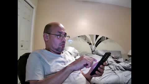 Snapshot of latinoinfla chatting on December 29, 2024, 11:29 pm latinoinfla online show from December 29, 2024, 11:29 pm