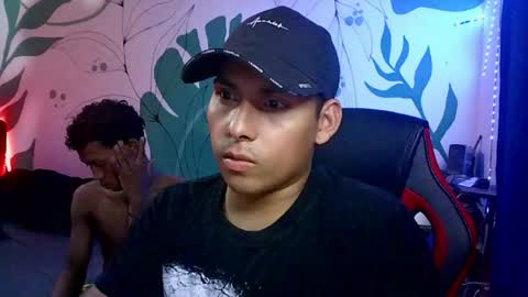 latinos2411 online show from June 3, 2026, 2:58 am