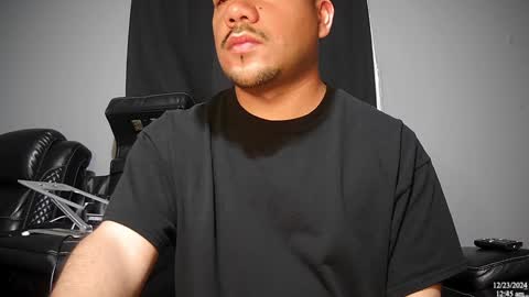 Snapshot of latinstud7 chatting on December 23, 2024, 6:44 am Nico online show from December 23, 2024, 6:44 am