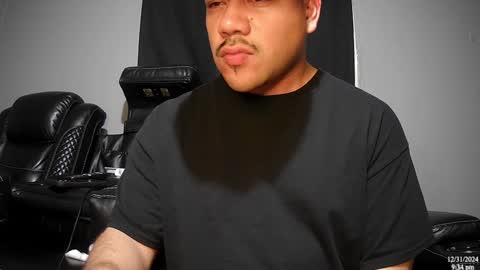 Snapshot of latinstud7 chatting on January 1, 2025, 3:34 am Nico online show from January 1, 2025, 3:34 am