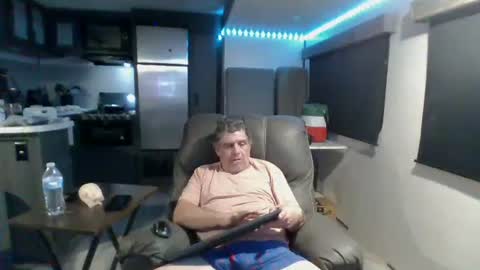 latniter online show from February 16, 2025, 1:36 am