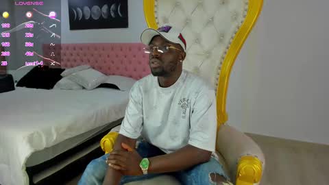 LEANDRO online show from January 6, 2025, 12:13 pm