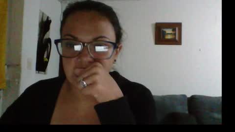 Snapshot of lau16310 chatting on March 5, 2026, 11:34 pm Laura online show from March 5, 2026, 11:34 pm