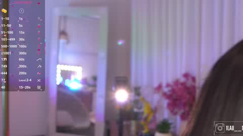 IG 1lau  1 X 1lau  1 online show from November 14, 2025, 11:13 pm