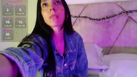 Laura online show from September 11, 2025, 2:11 am