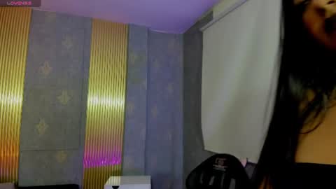 Snapshot of laulin_tay chatting on June 9, 2026, 3:29 am laulin_tay online show from June 9, 2026, 3:29 am