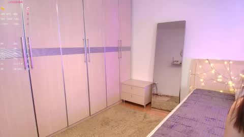 Snapshot of laumalove chatting on March 19, 2026, 5:33 am Lauma online show from March 19, 2026, 5:33 am