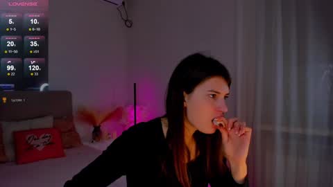 Laura online show from February 1, 2025, 9:43 am