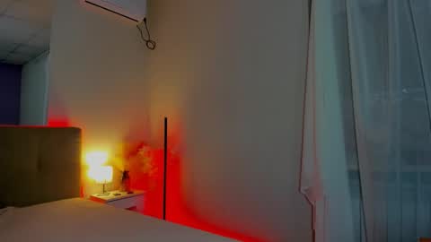 Laura online show from October 5, 2025, 5:17 am