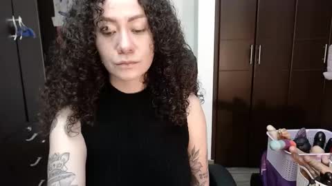  Wen  online show from January 28, 2025, 1:08 am