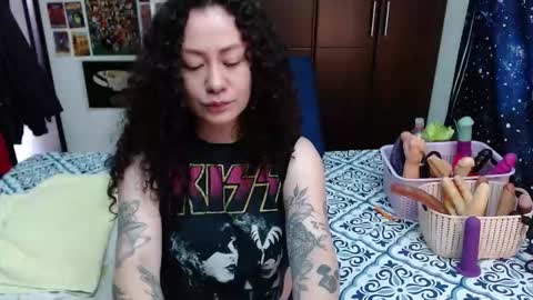  Wen  online show from September 17, 2025, 4:41 pm