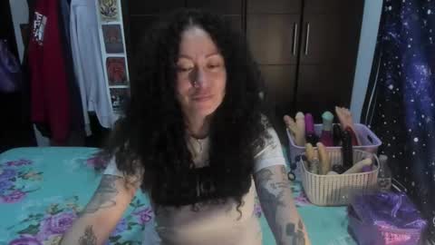  Wen  online show from December 17, 2025, 4:57 pm