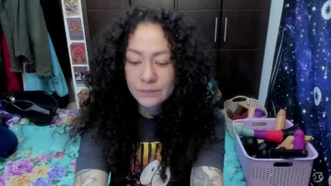 Snapshot of laura_anal_ chatting on May 5, 2026, 3:53 pm Wen online show from May 5, 2026, 3:53 pm