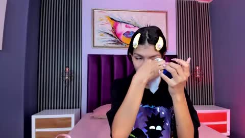 Laura online show from March 12, 2025, 12:47 pm