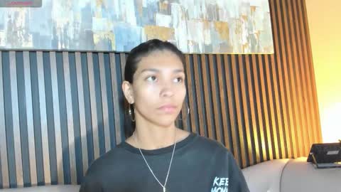 Laura online show from February 15, 2026, 12:03 pm