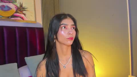 Laura online show from May 28, 2026, 11:51 am