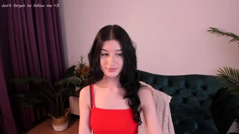 Laura online show from December 18, 2024, 11:40 pm