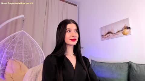 Laura online show from February 3, 2025, 8:24 pm