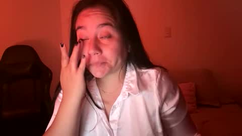 Snapshot of laura_d23 chatting on February 9, 2026, 12:03 am laura online show from February 9, 2026, 12:03 am