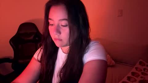 Snapshot of laura_d23 chatting on February 12, 2026, 11:22 pm laura online show from February 12, 2026, 11:22 pm