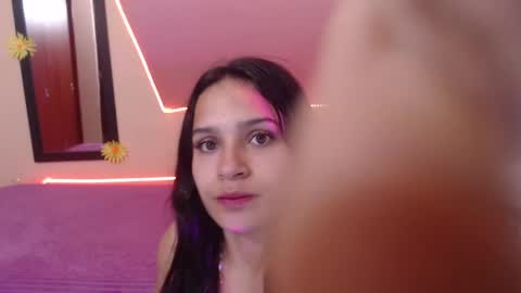 Snapshot of laura_pink22 chatting on December 1, 2024, 4:29 pm Laura Pink online show from December 1, 2024, 4:29 pm