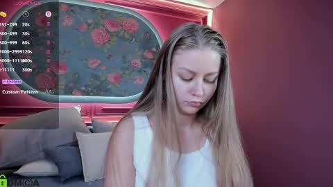 Snapshot of laura_pudd chatting on May 22, 2026, 9:59 am Laura online show from May 22, 2026, 9:59 am