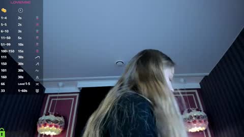Snapshot of laura_pudd chatting on May 30, 2026, 1:19 pm Laura online show from May 30, 2026, 1:19 pm