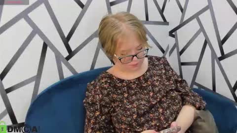 Snapshot of lauraaa_smith chatting on February 13, 2026, 2:07 am Laura online show from February 13, 2026, 2:07 am