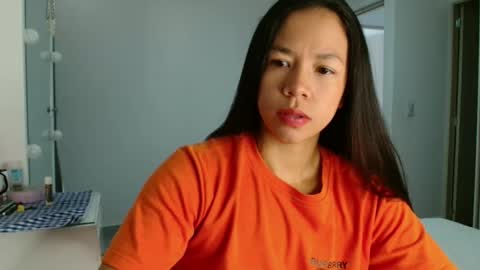 Snapshot of lauracb_ chatting on March 26, 2026, 3:17 pm lauracb online show from March 26, 2026, 3:17 pm