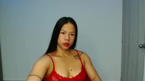 Snapshot of lauracb_ chatting on March 31, 2026, 12:05 pm lauracb online show from March 31, 2026, 12:05 pm