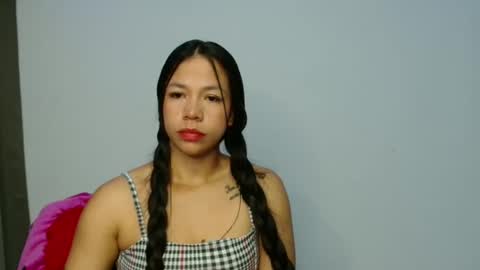 Snapshot of lauracb_ chatting on April 9, 2026, 4:12 am lauracb online show from April 9, 2026, 4:12 am