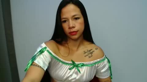 Snapshot of lauracb_ chatting on April 16, 2026, 4:57 am lauracb online show from April 16, 2026, 4:57 am