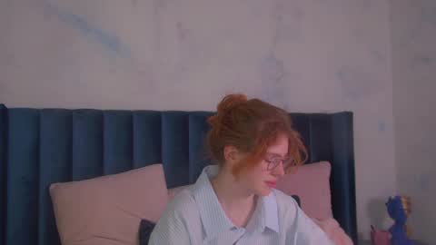 Laura online show from May 24, 2026, 4:39 am