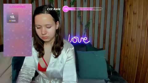 Snapshot of lauraellinss chatting on September 22, 2025, 7:43 am Laura online show from September 22, 2025, 7:43 am