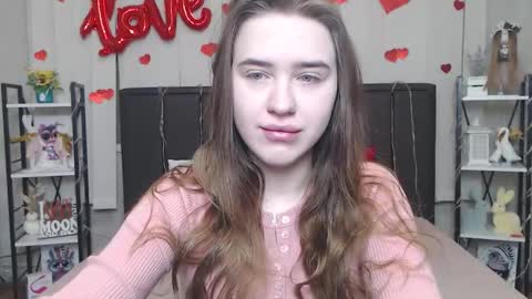 LauraHlot online show from February 11, 2026, 8:47 pm