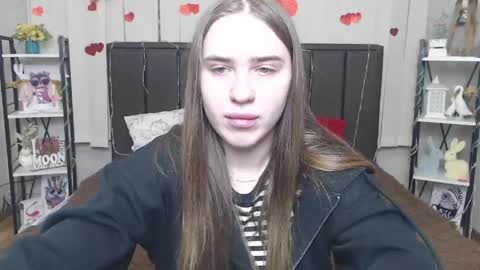 LauraHlot online show from May 31, 2026, 5:53 pm