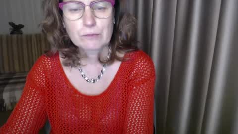 Lauraoven1 online show from March 9, 2025, 3:16 pm