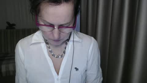 Lauraoven1 online show from March 12, 2025, 7:02 am