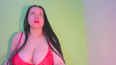 laureen777 online show from February 1, 2025, 3:41 am