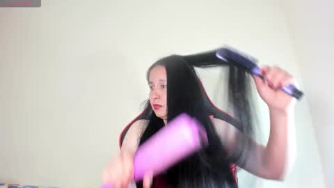 laureen777 online show from October 28, 2025, 2:26 am