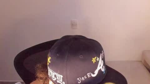 Laureent online show from December 18, 2025, 12:33 pm