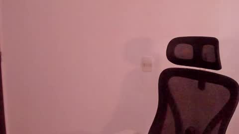 Laureent online show from March 20, 2026, 9:41 pm