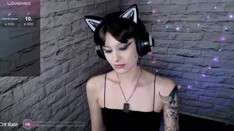 Eva online show from January 25, 2025, 3:41 pm