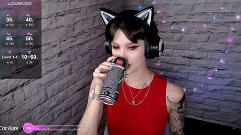 Eva online show from January 28, 2025, 6:28 pm