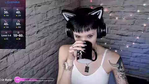 Eva online show from September 19, 2025, 5:02 pm