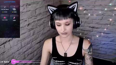 Eva online show from September 26, 2025, 5:50 pm